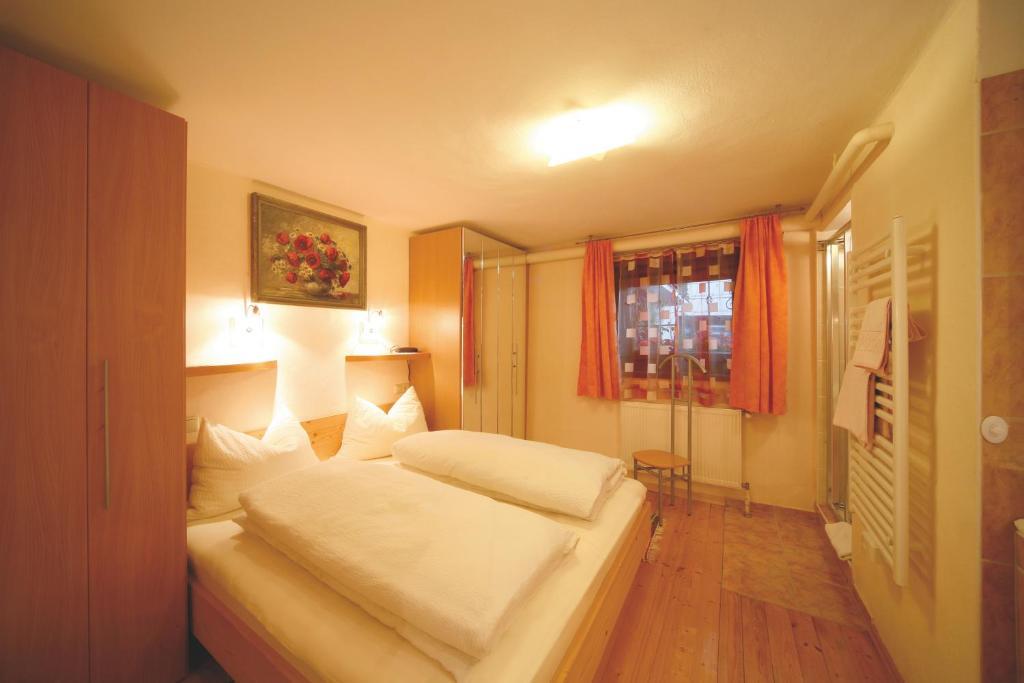 Apartment Haus Schatz Kitzbuhel Room photo
